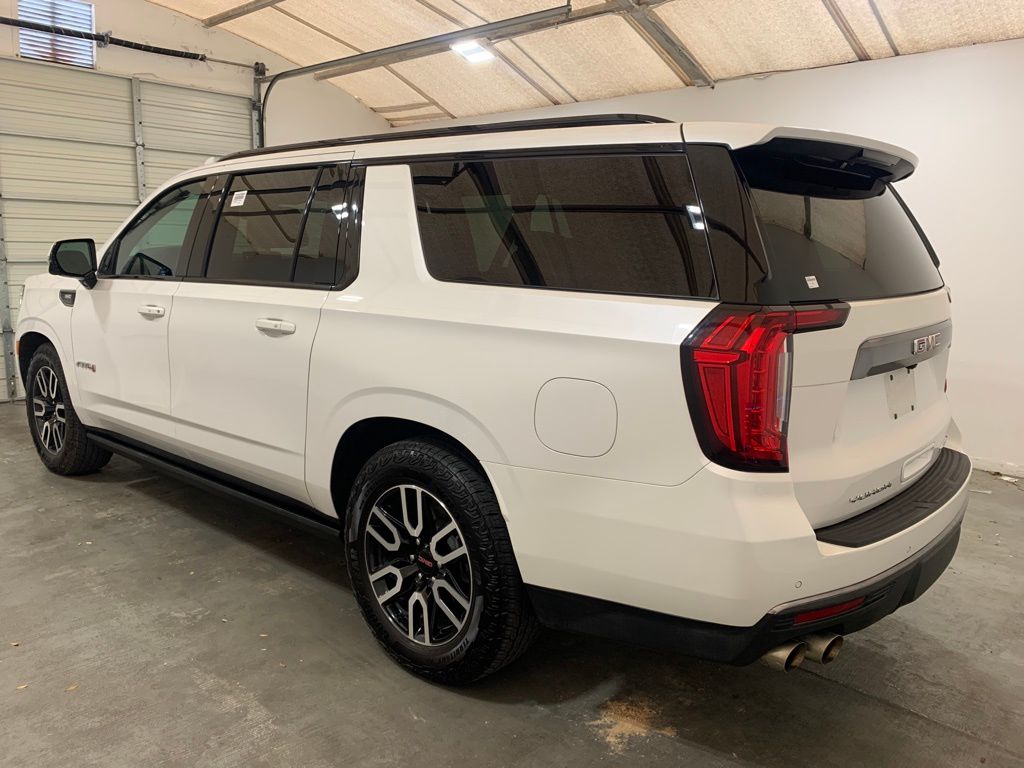 2023 GMC Yukon XL AT4 2