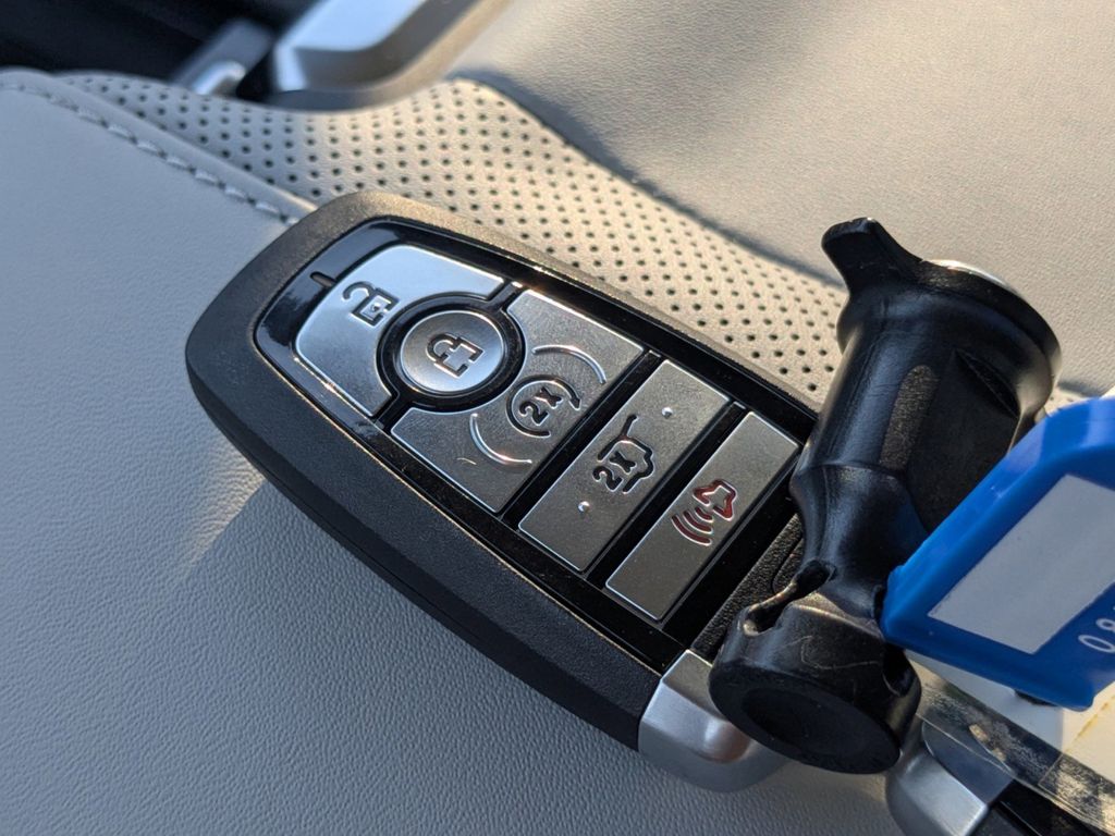 2025 Ford Expedition Platinum MAX