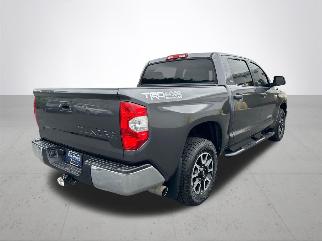 2017 Toyota Tundra SR5