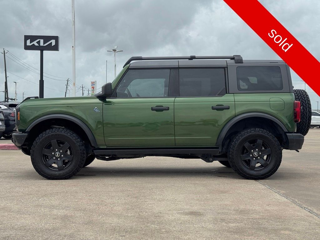 2024 Ford Bronco Black Diamond - 11