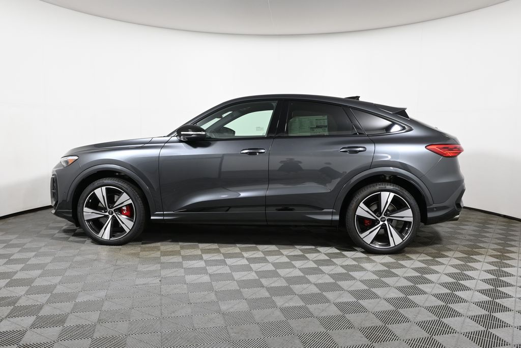 Thumbnail: 2026 Audi SQ5 - 2
