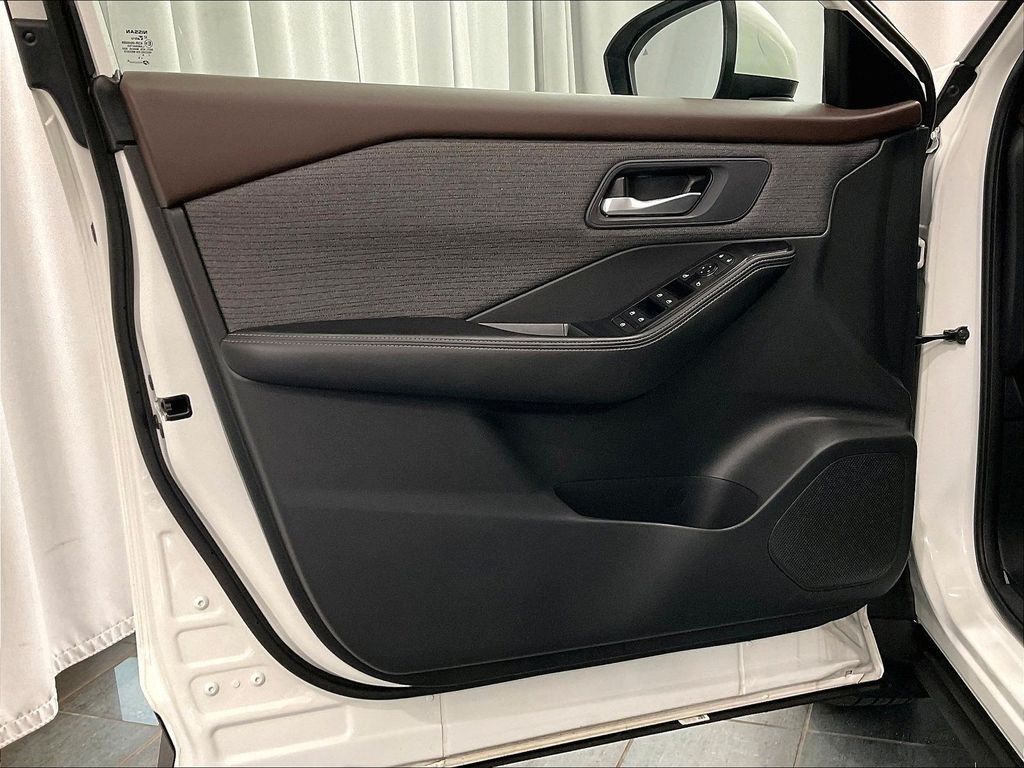 2023 Nissan Rogue — photo 9