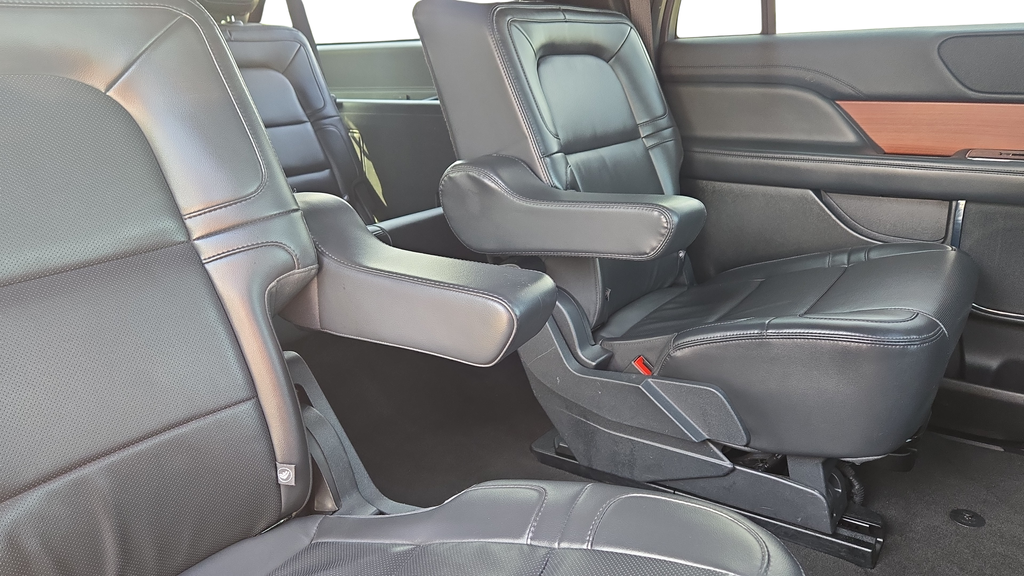 2024 Lincoln Navigator L