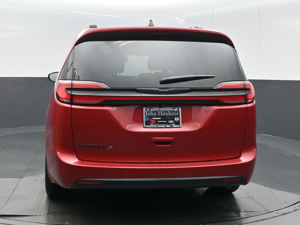 View vehicle photo 7