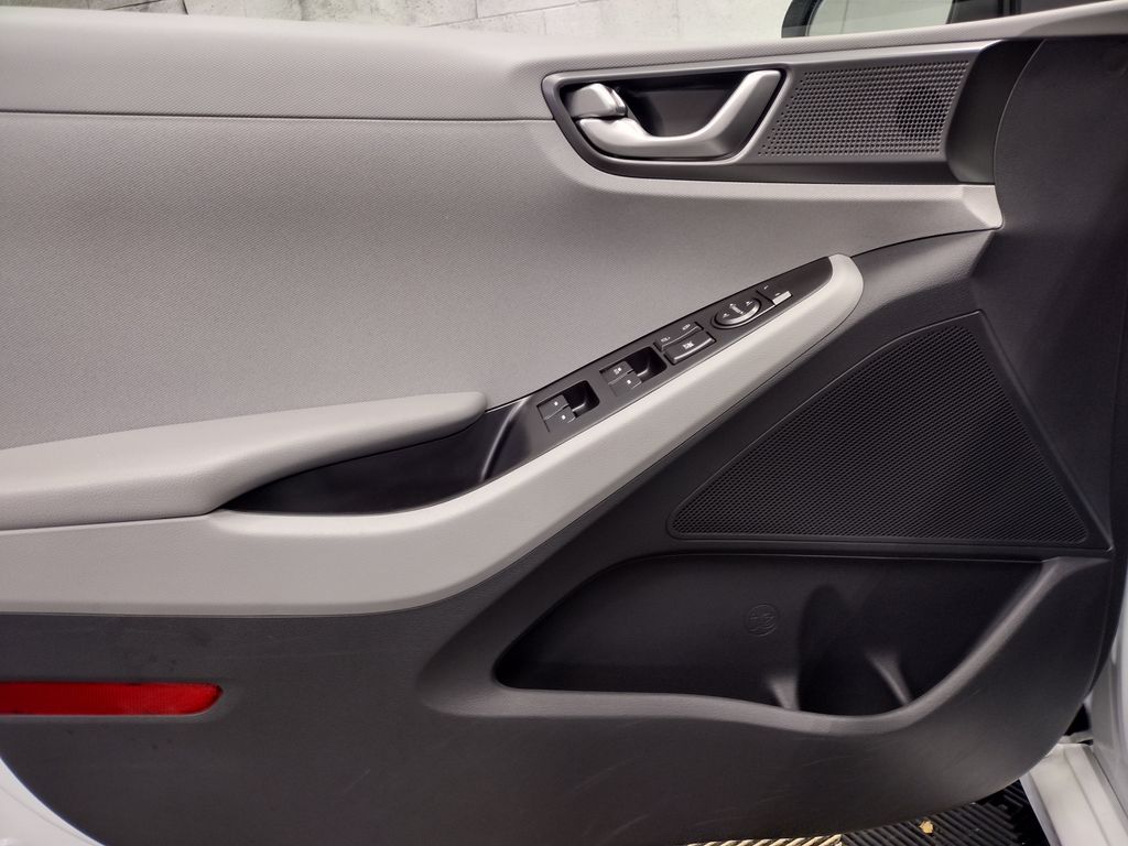 2020 Hyundai Ioniq Electric SE