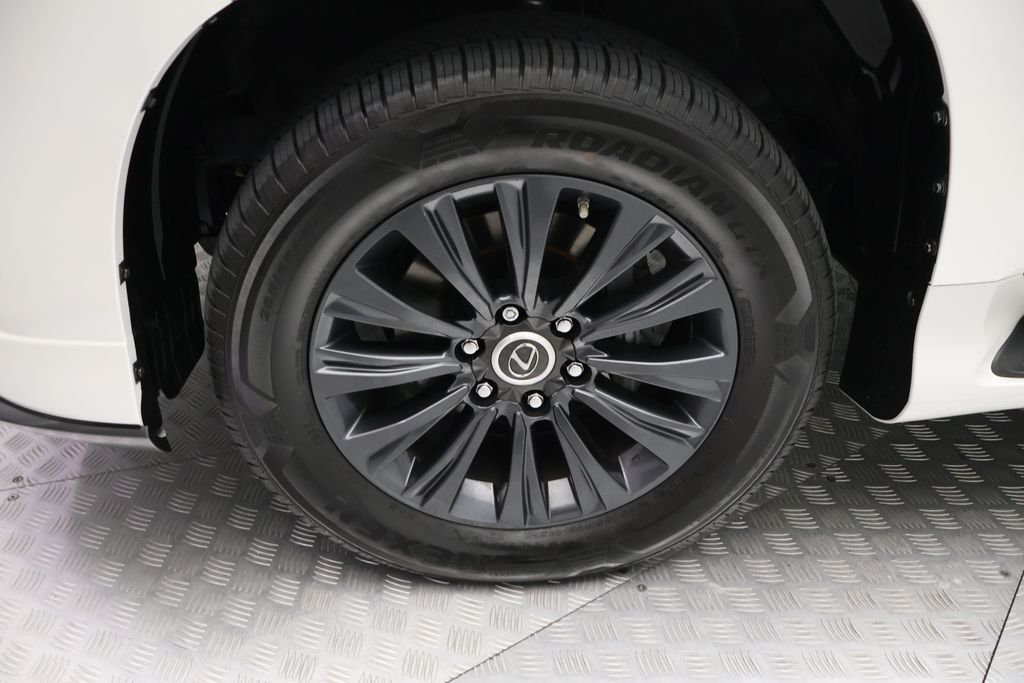 Thumbnail: 2023 Lexus GX - 4