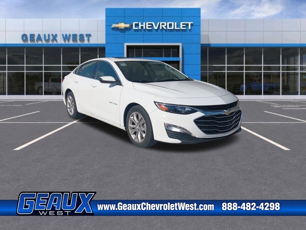 Summit White 2024 Chevrolet Malibu LT with 1LT FWD Sedan Front-Wheel Drive Continuously Variable Transmission