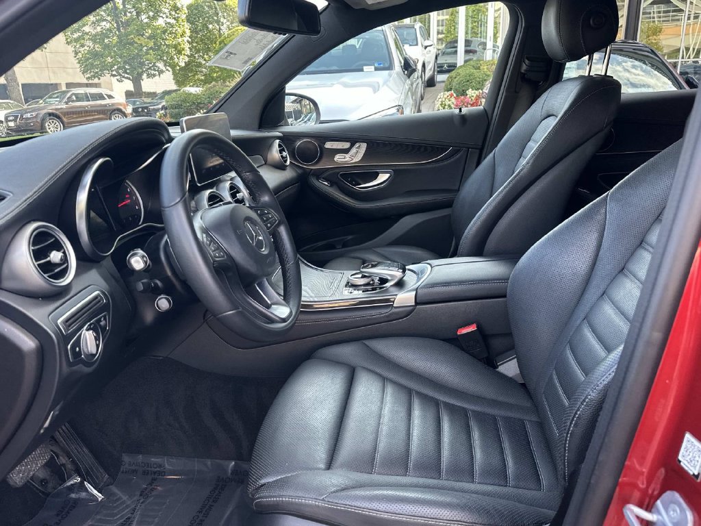 Thumbnail: 2018 Mercedes-Benz GLC - 15