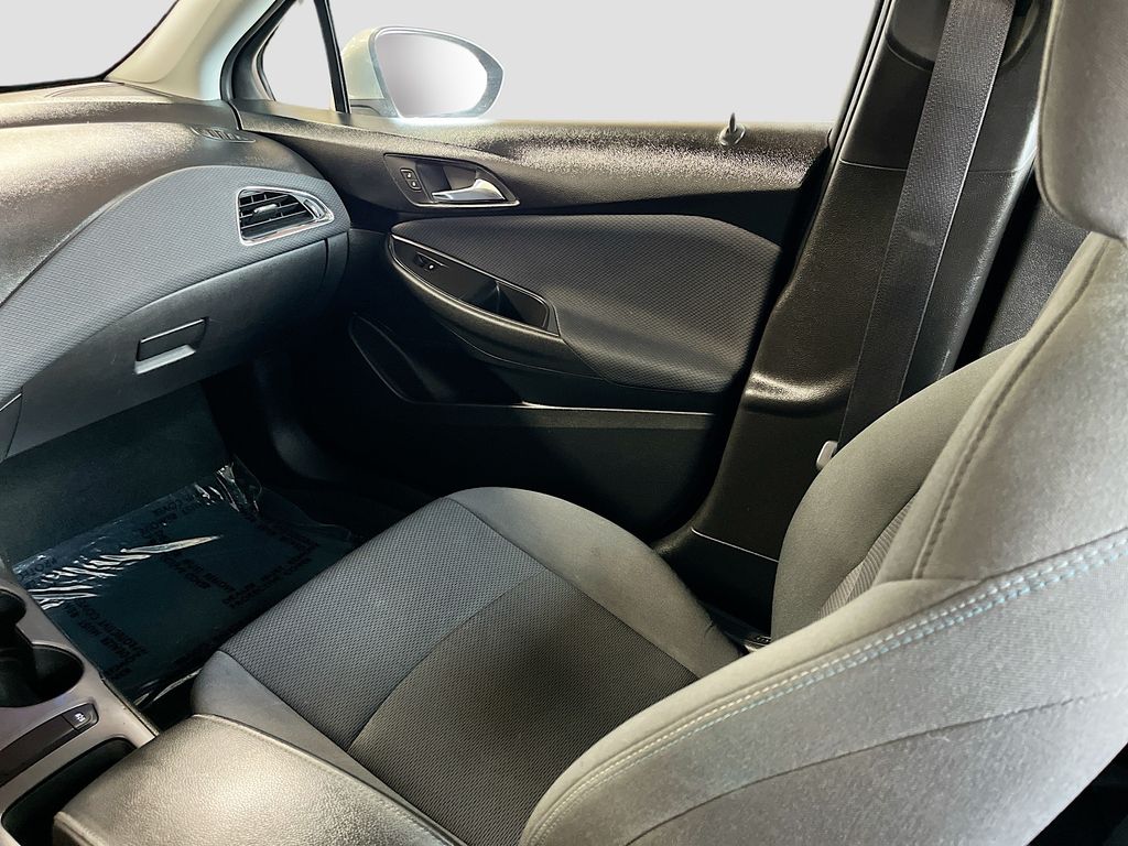 Used 2019 Silver Chevrolet LT image 21