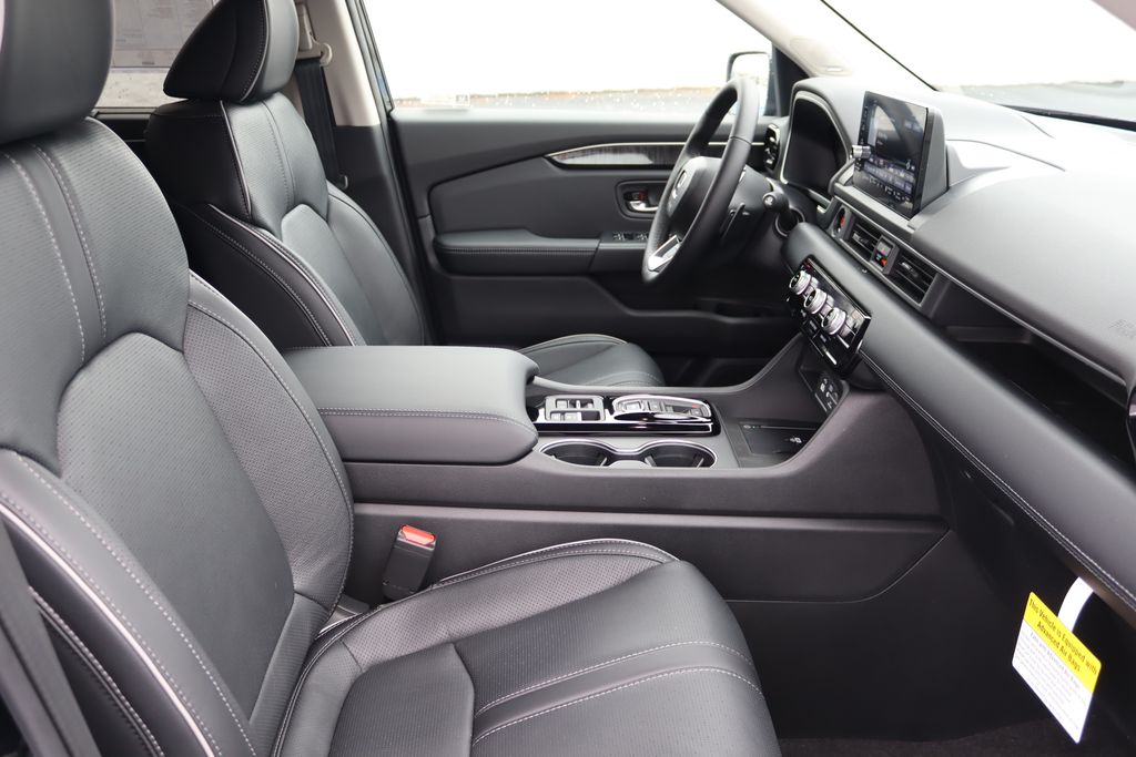 2025 Honda Pilot Elite 22