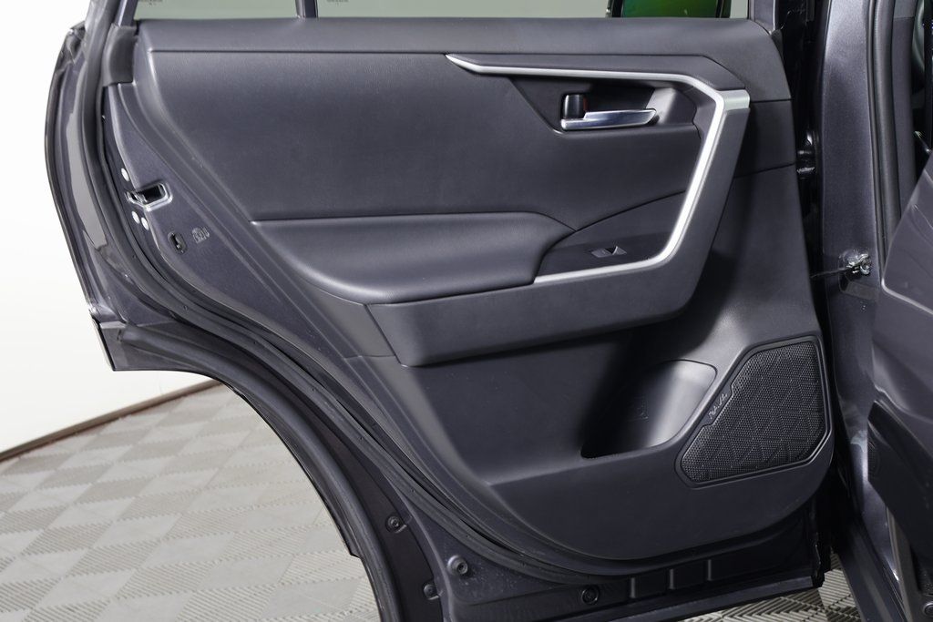 Thumbnail: 2022 Toyota RAV4 - 13