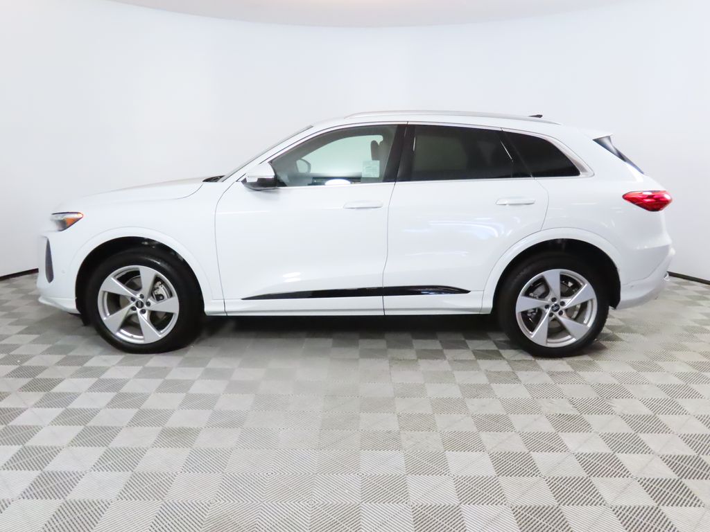 Thumbnail: 2025 Audi Q5 - 2