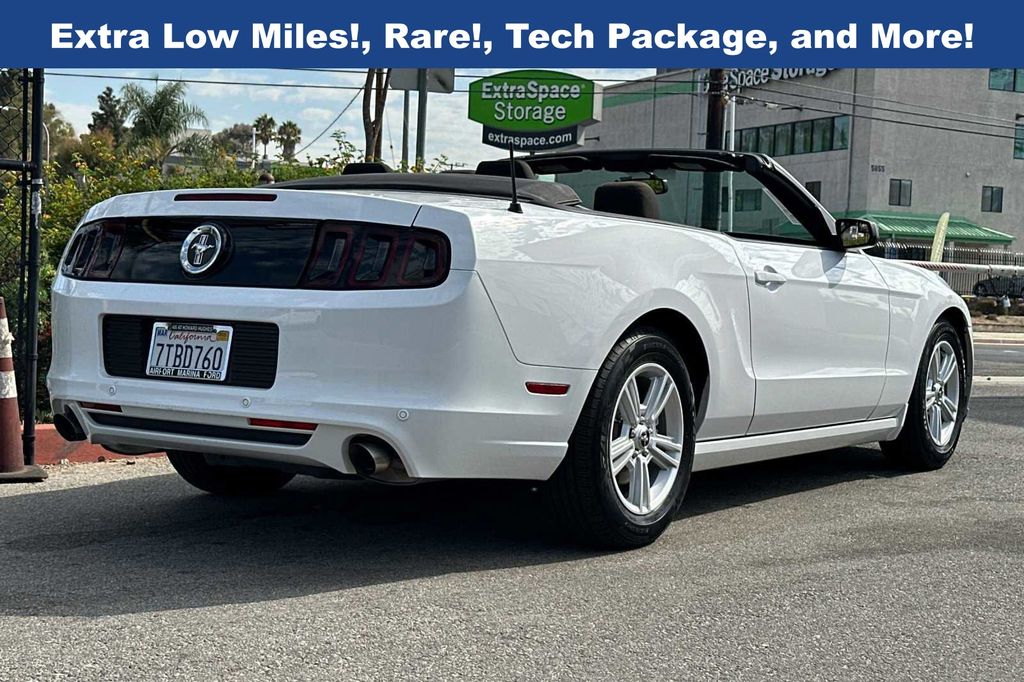 2014 Ford Mustang V6 5