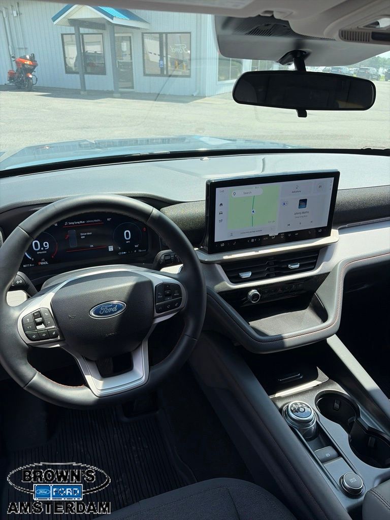 2025 Ford Explorer Active - 1