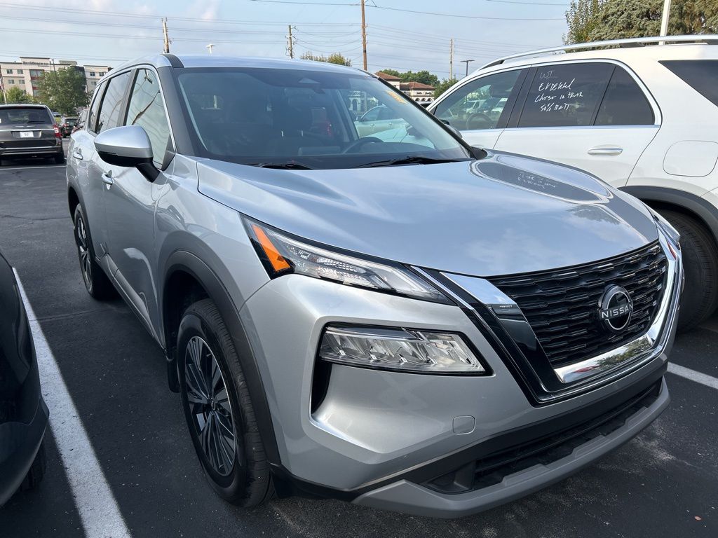 Thumbnail: 2022 Nissan Rogue - 4