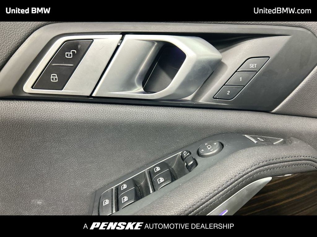 Thumbnail: 2021 BMW X5 - 11