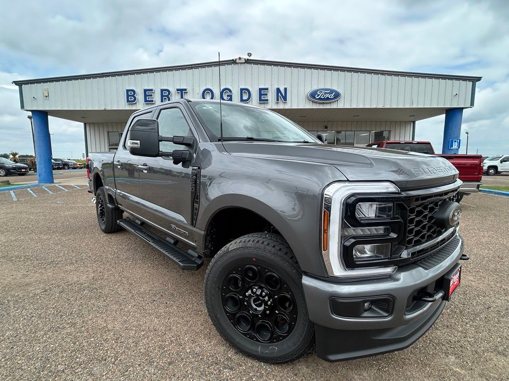 新品タグ付き⭐️TFW49 ⭐️2026FW新作⭐️ ベスト　グレー　フーディ　L New 2026 Ford F-250SD Lariat 4D Crew Cab in McAllen #F2502 | Bert