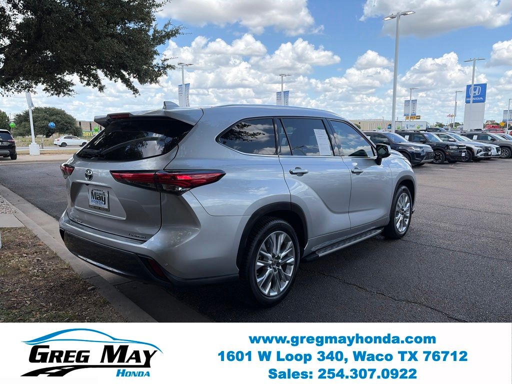 2022 Toyota Highlander Hybrid Limited - 7