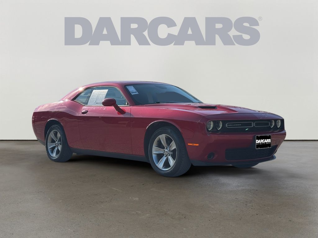Redline Red Tricoat Pearl 2016 Dodge Challenger Coupe Rear-Wheel Drive 8-Speed Automatic