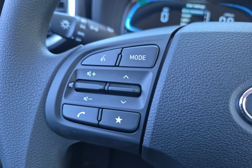 New 2026 Gray Hyundai SE image 26