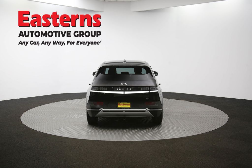 Used 2023 Black Hyundai SEL image 36