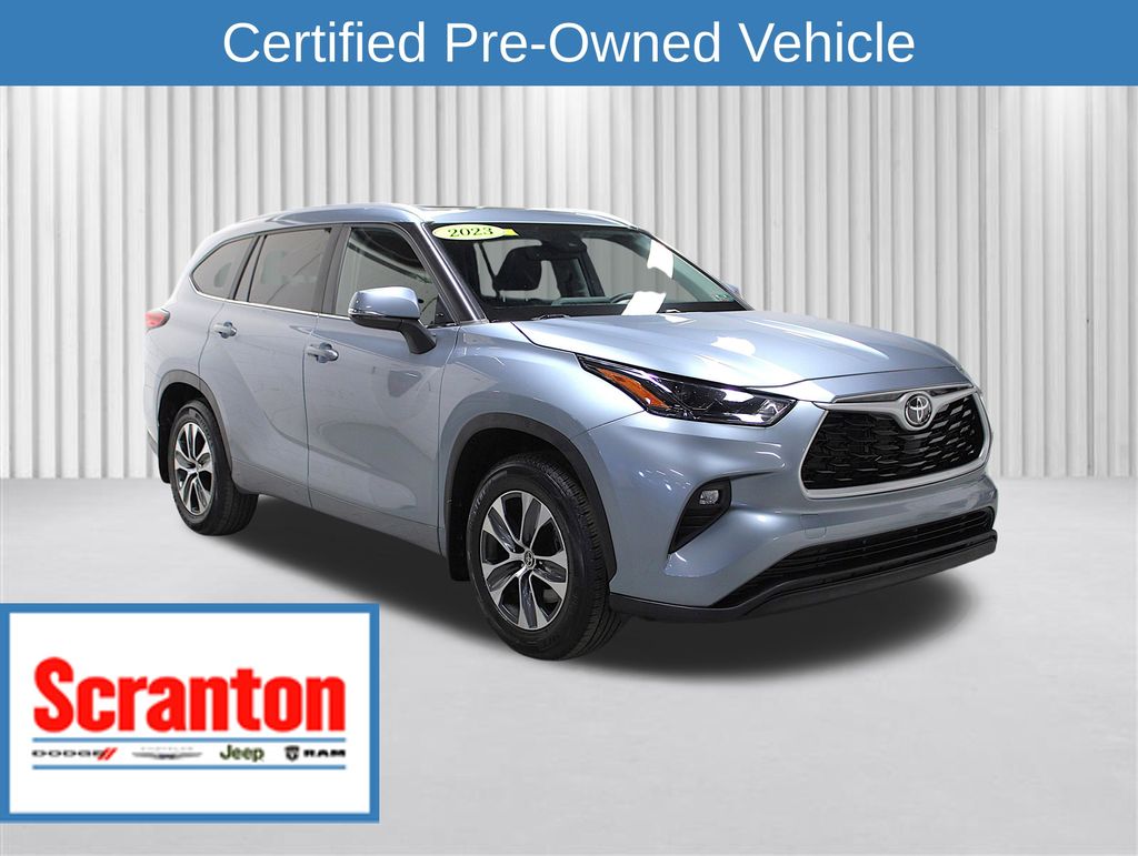 Moon Dust 2023 Toyota Highlander SUV / Crossover All-Wheel Drive 8-Speed Automatic
