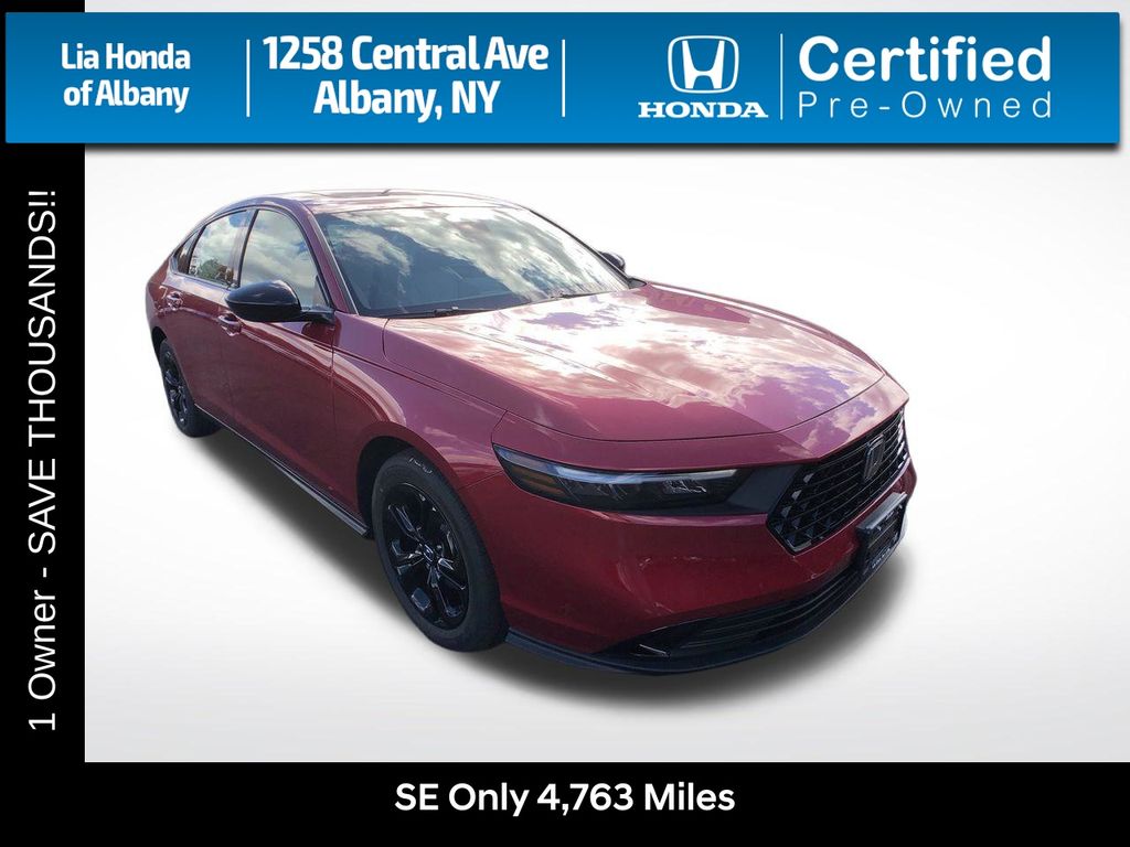 Radiant Red Metallic 2025 Honda Accord SE FWD Sedan Front-Wheel Drive Continuously Variable Transmission