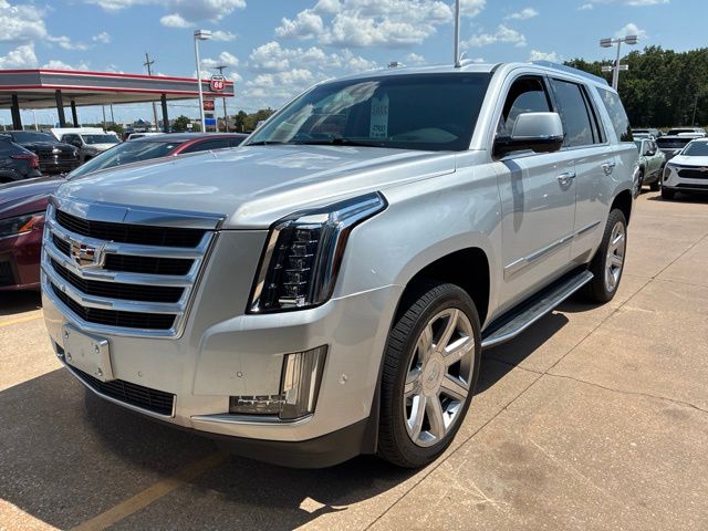 Radiant Silver Metallic 2019 Cadillac Escalade SUV / Crossover Rear-Wheel Drive 
