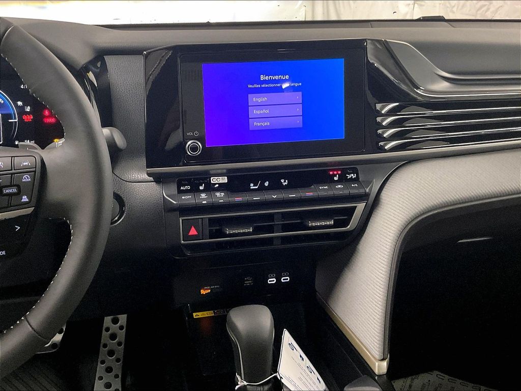 2026 Toyota Camry — photo 13