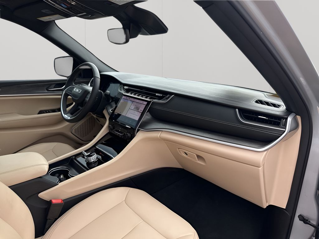 Used Car 2024 Jeep Grand Cherokee L  Limited For Sale Under $35,000 In Austin, Texas