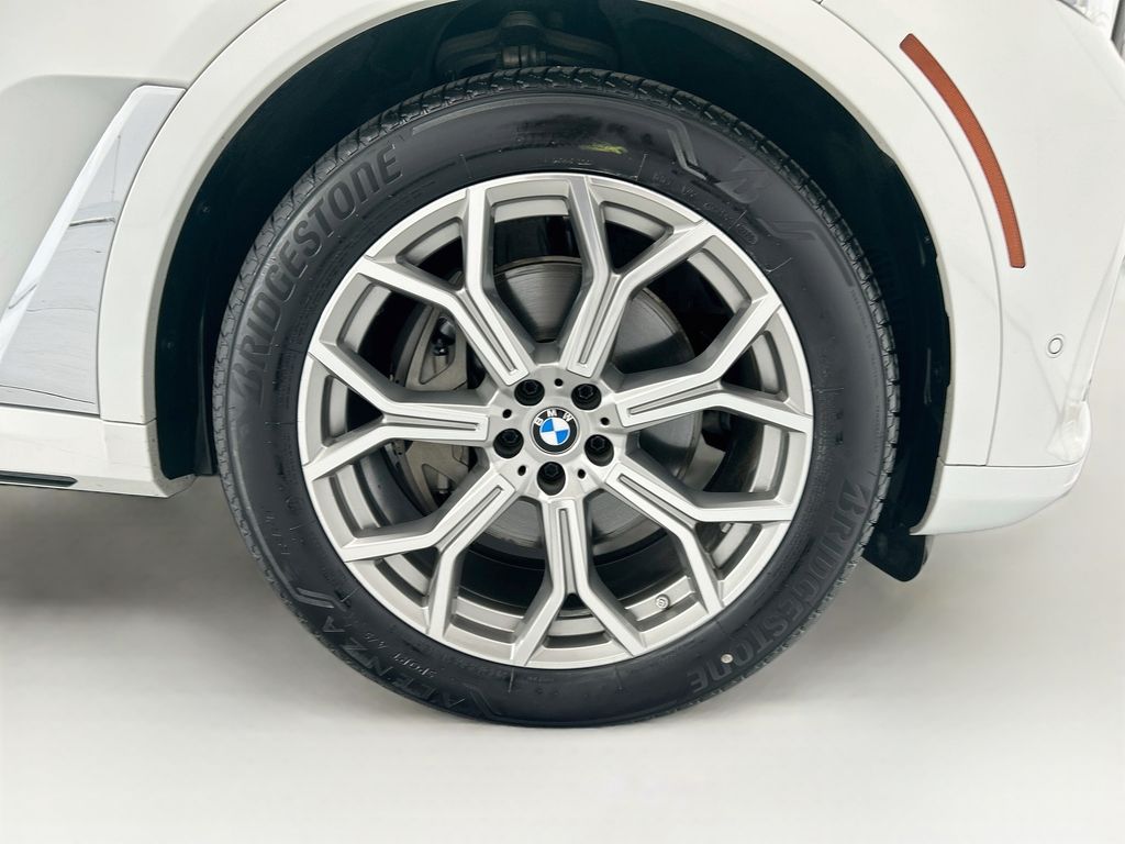 Thumbnail: 2019 BMW X7 - 31