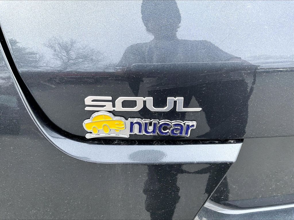 2023 Kia Soul — photo 8