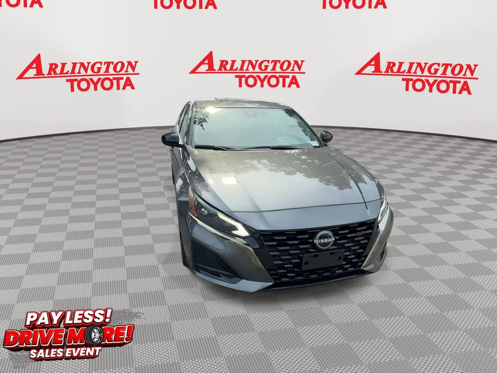 Used 2025 Nissan Altima Sedan