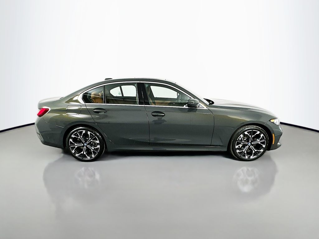 Thumbnail: 2026 BMW 3 Series - 4