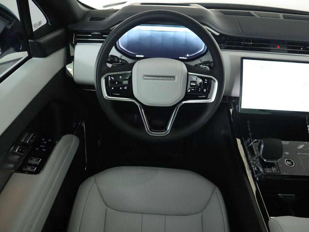 Thumbnail: 2025 Land Rover Range Rover Sport - 11