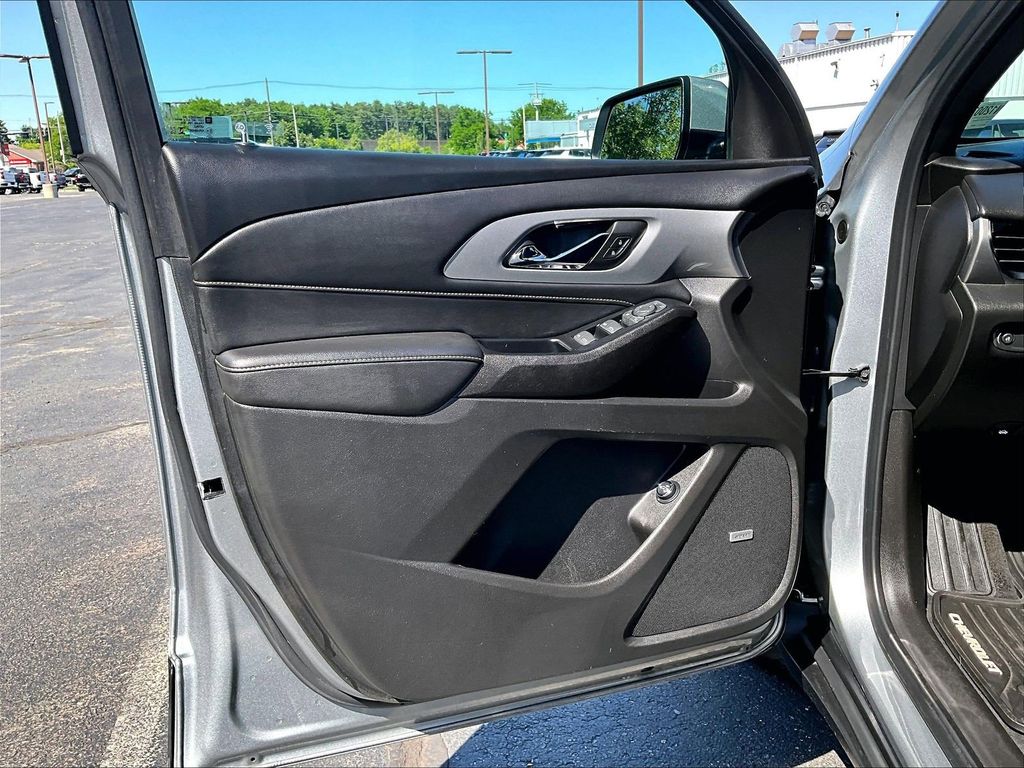 2023 Chevrolet Traverse — photo 9