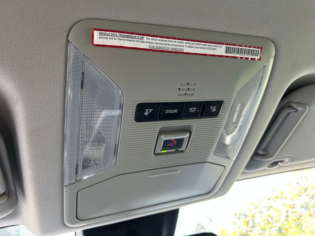 Thumbnail: 2021 Toyota RAV4 - 29