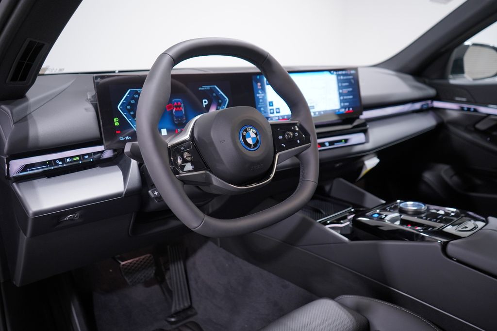 2024 BMW i5 eDrive40 6