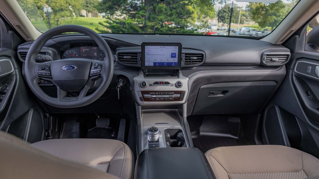 Used 2021 Ford Explorer Base 4D Sport Utility