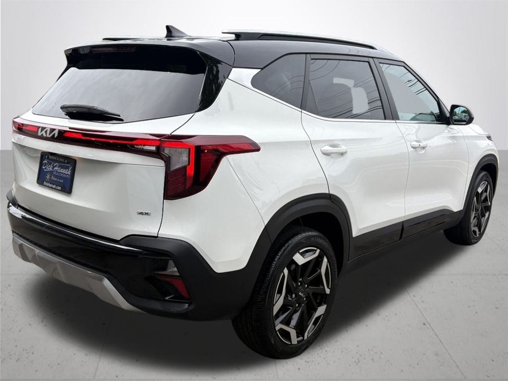 2024 Kia Seltos SX