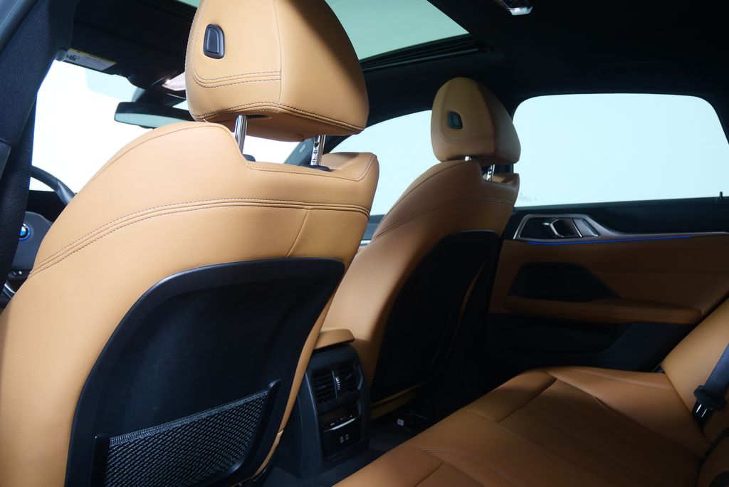 Thumbnail: 2023 BMW i4 - 18