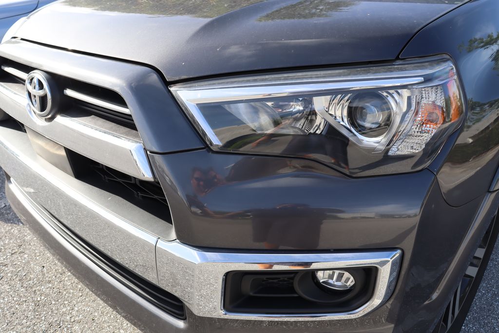 Thumbnail: 2021 Toyota 4Runner - 3
