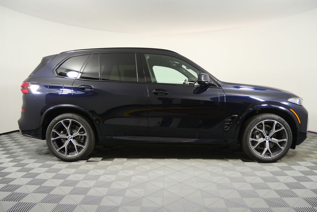 Thumbnail: 2026 BMW X5 - 2