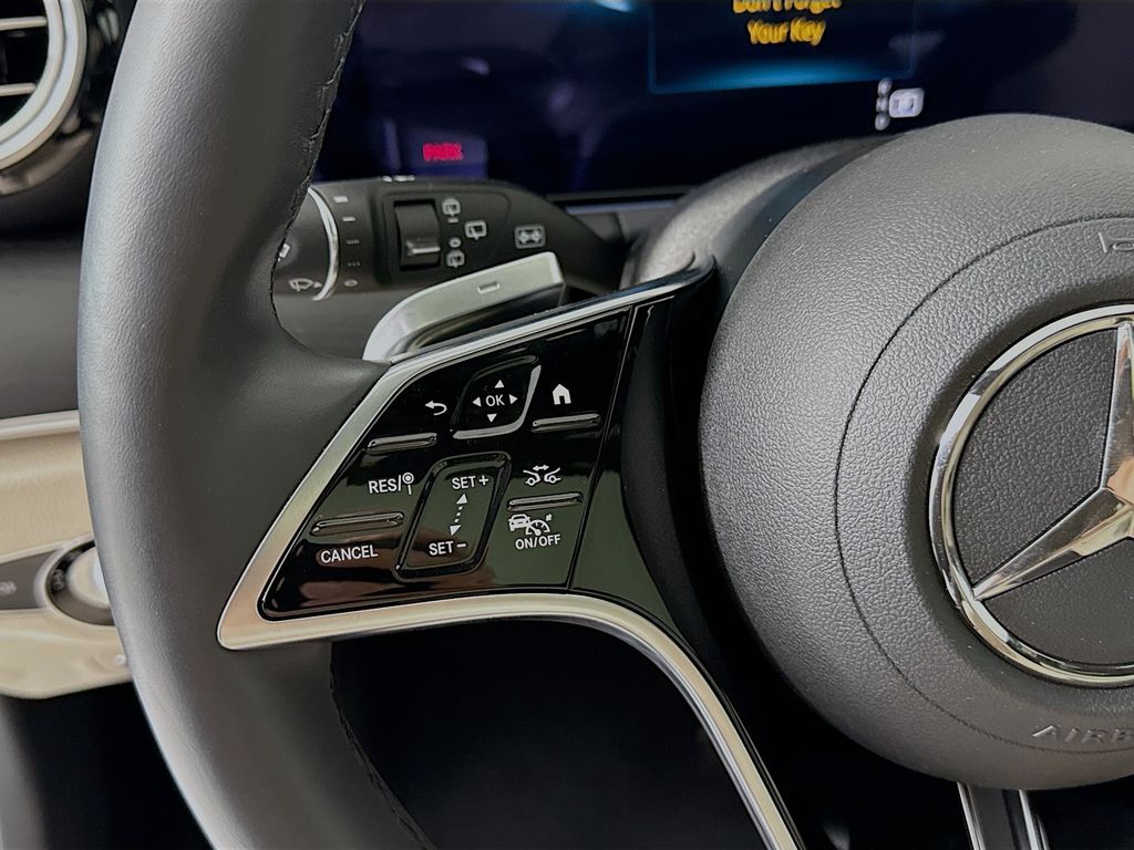 Thumbnail: 2023 Mercedes-Benz E-Class - 11