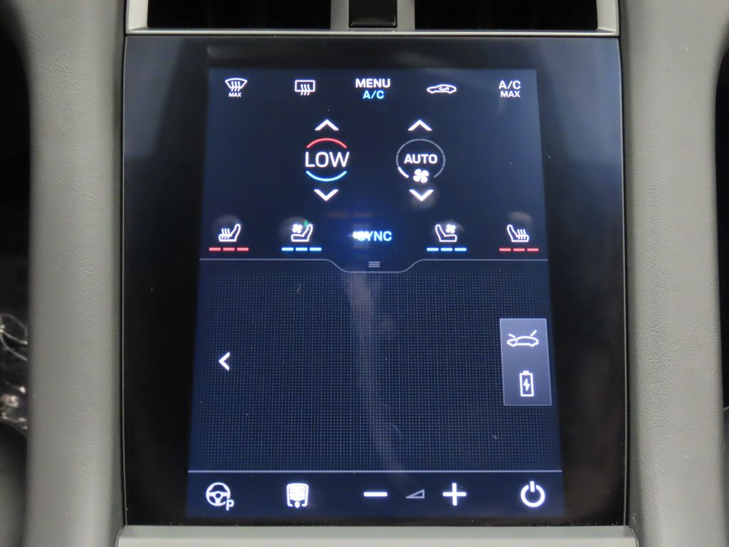 Thumbnail: 2025 Porsche Taycan - 29