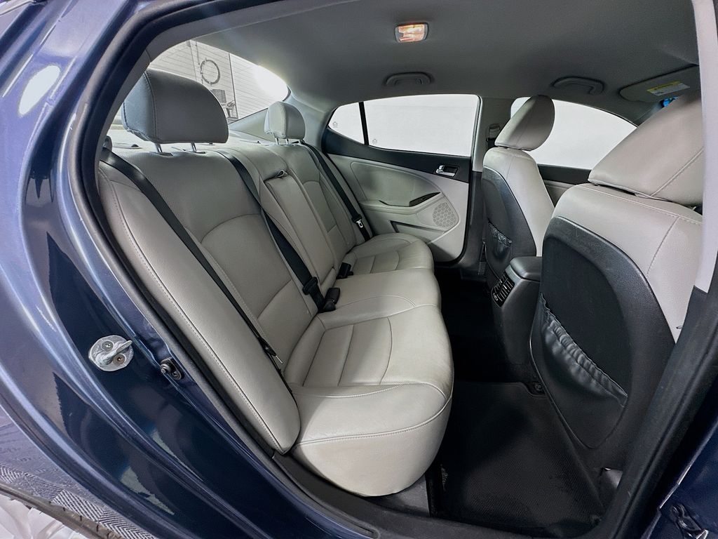 Thumbnail: 2015 Kia Optima - 25