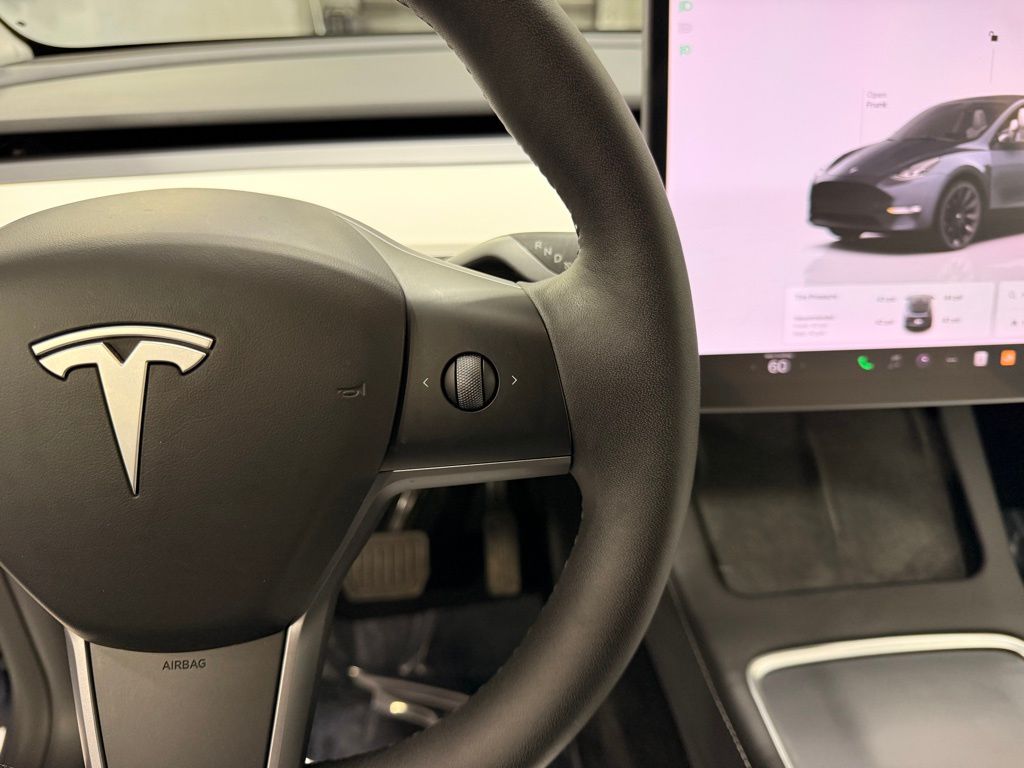 Thumbnail: 2023 Tesla Model Y - 14