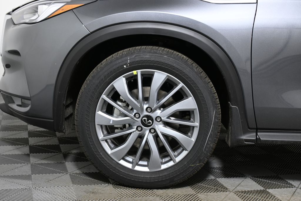 Thumbnail: 2025 INFINITI QX50 - 11