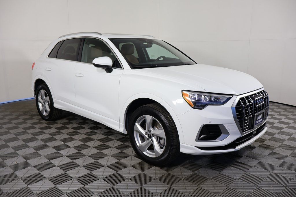 Thumbnail: 2021 Audi Q3 - 3