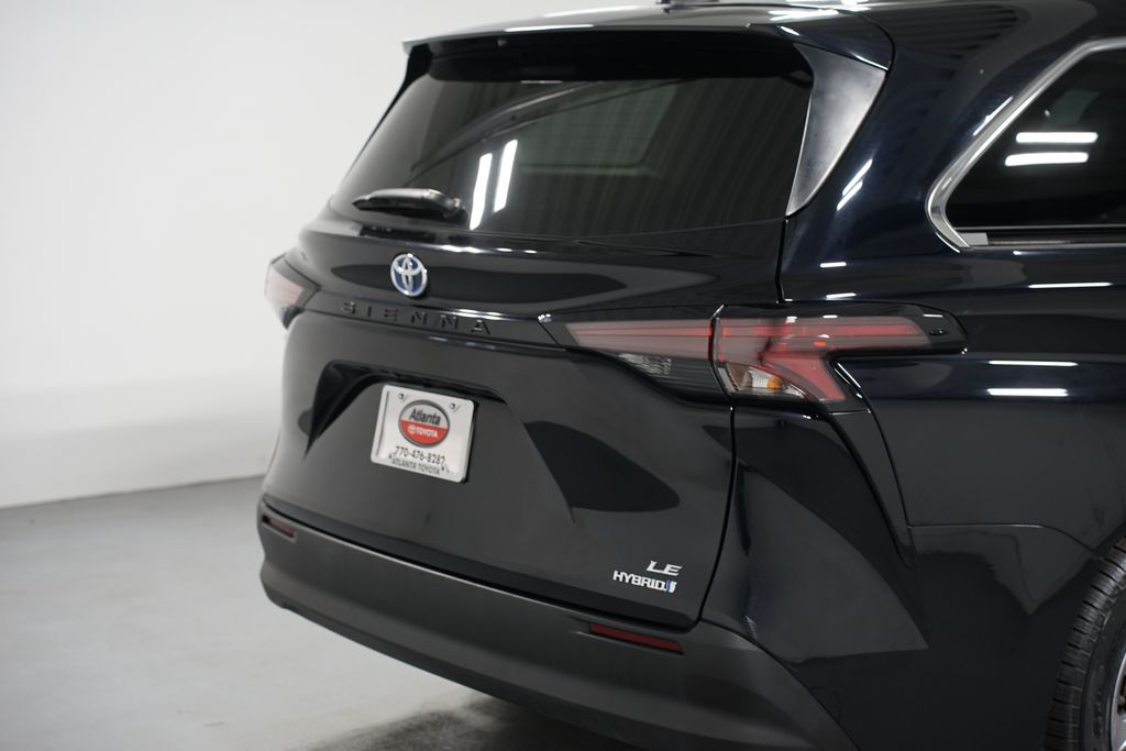 Thumbnail: 2024 Toyota Sienna - 9